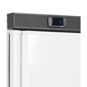 Valge positiivne külmkapp - 420L TEFCOLD: Toidu optimaalne säilitamine elegantses ruumis