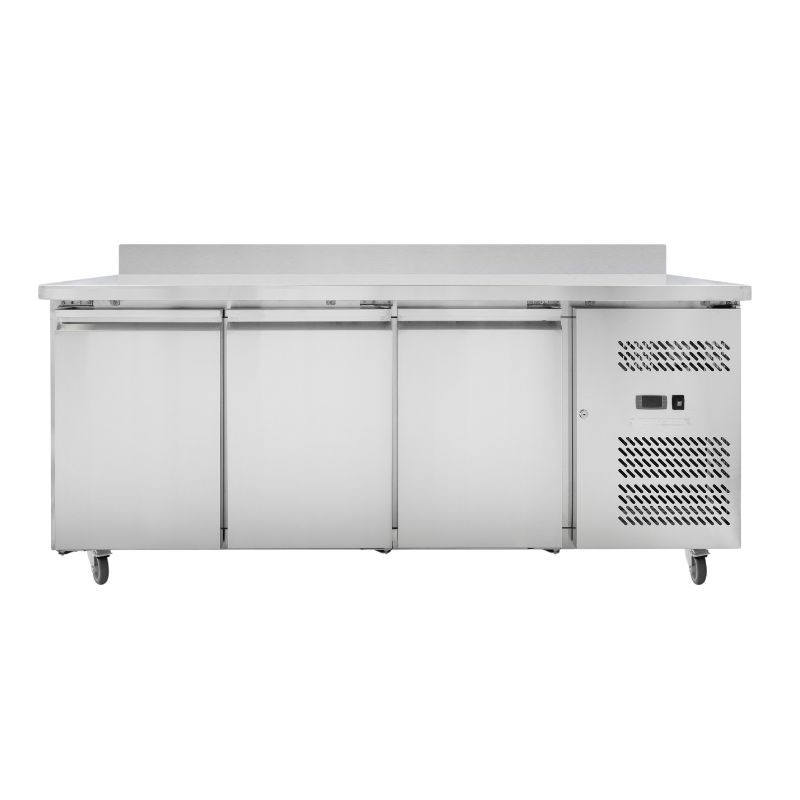 Kolmeukseline GN1/1 külmlaud - Sügavus 700 koos tagaservaga - Dynasteel Kolmeukseline GN1/1 külmlaud - Sügavus 700 koos tagaservaga - Dynasteel