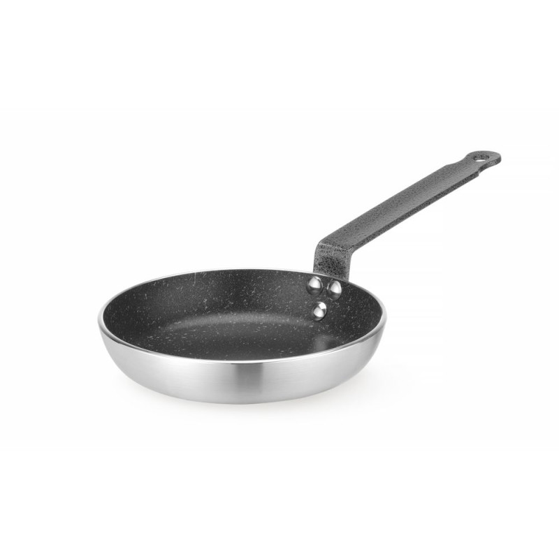 Alumiiniumist pann - läbimõõt 20 cm Alumiiniumist pann - läbimõõt 20 cm
