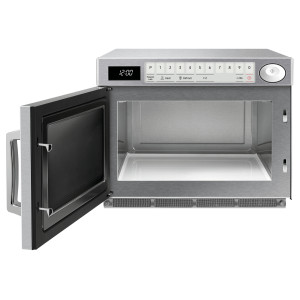 Neli professionaalset mikrolaineahju digitaalse juhtimisega - 1850 W