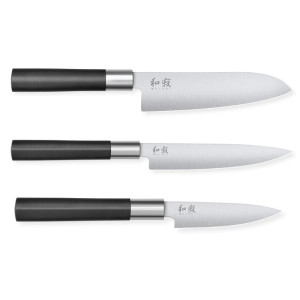 Wasabi Black 3-noaline komplekt - KAI universaal- ja Santoku-nuga: kvaliteet, jõudlus ja täpsus köögis.